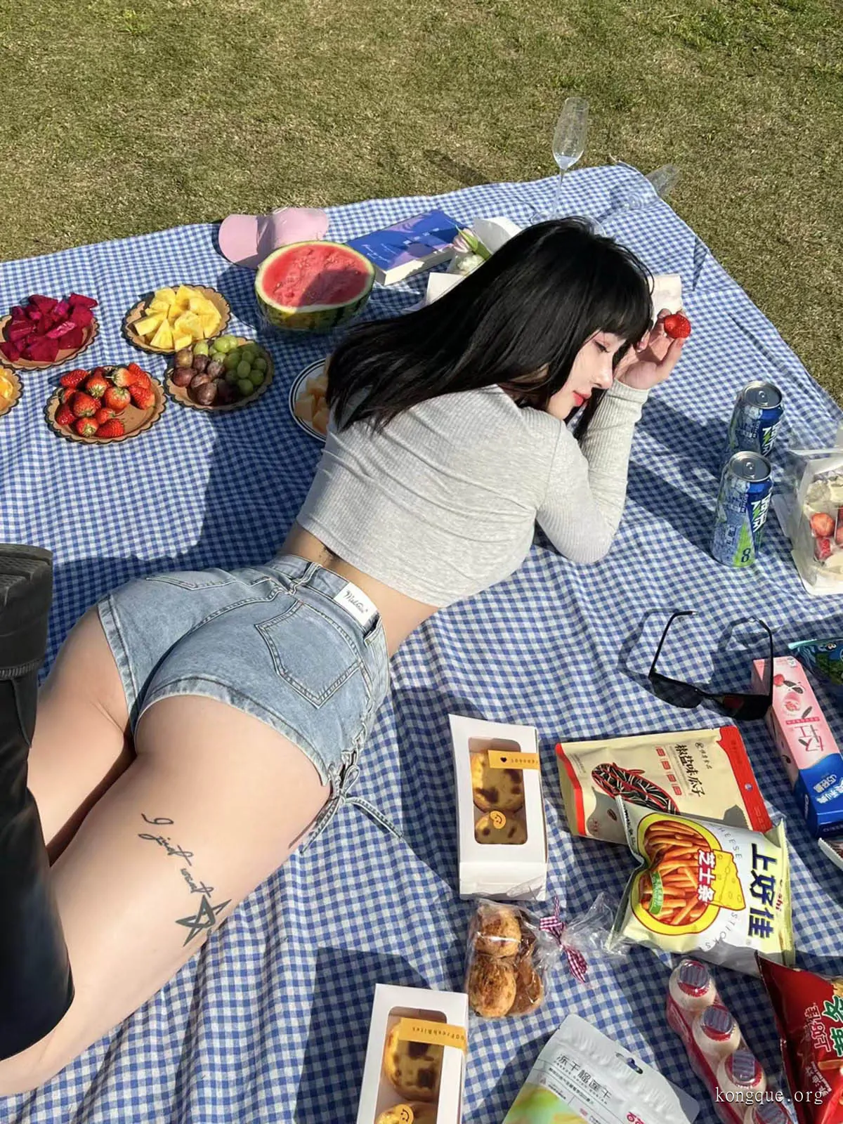 宋昱欣微密圈写真合集下载：健身女神性感御姐私房图集【4套/1.58GB/无水印】