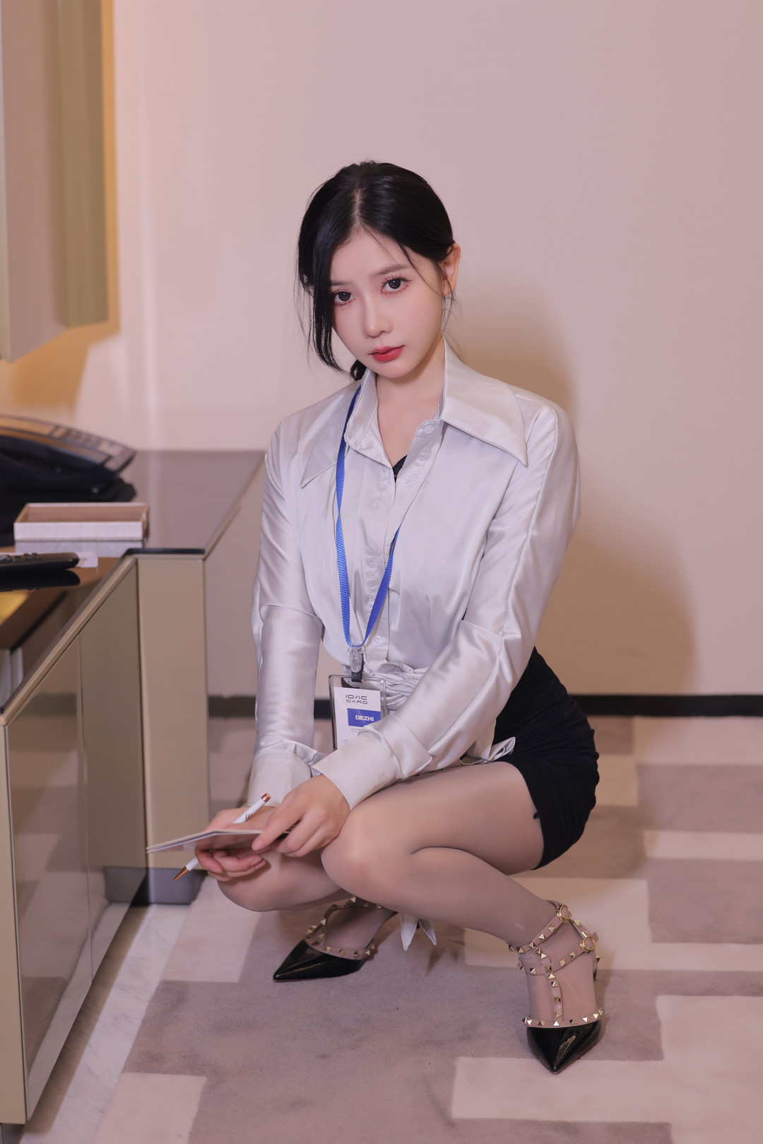 尹甜甜写真合集下载-性感模特48套高清未删减资源【无水印/1套/1.18GB】