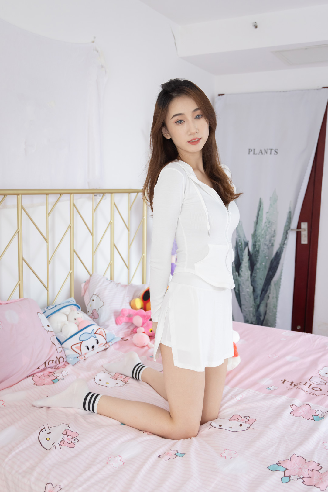 南乔丝袜美腿写真合集-气质女神高清摄影图集资源下载【无水印/100套/427GB】