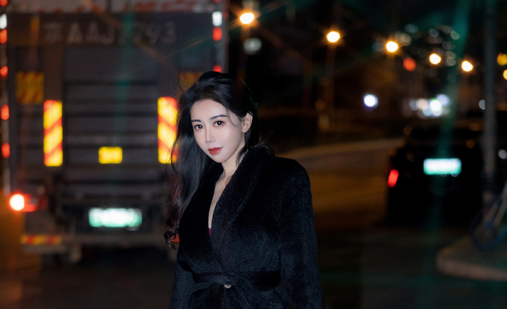 李若汐性感写真套图合集下载：黑丝包臀裙/健身房私房/蕾丝短裙【无水印/5套/6GB】