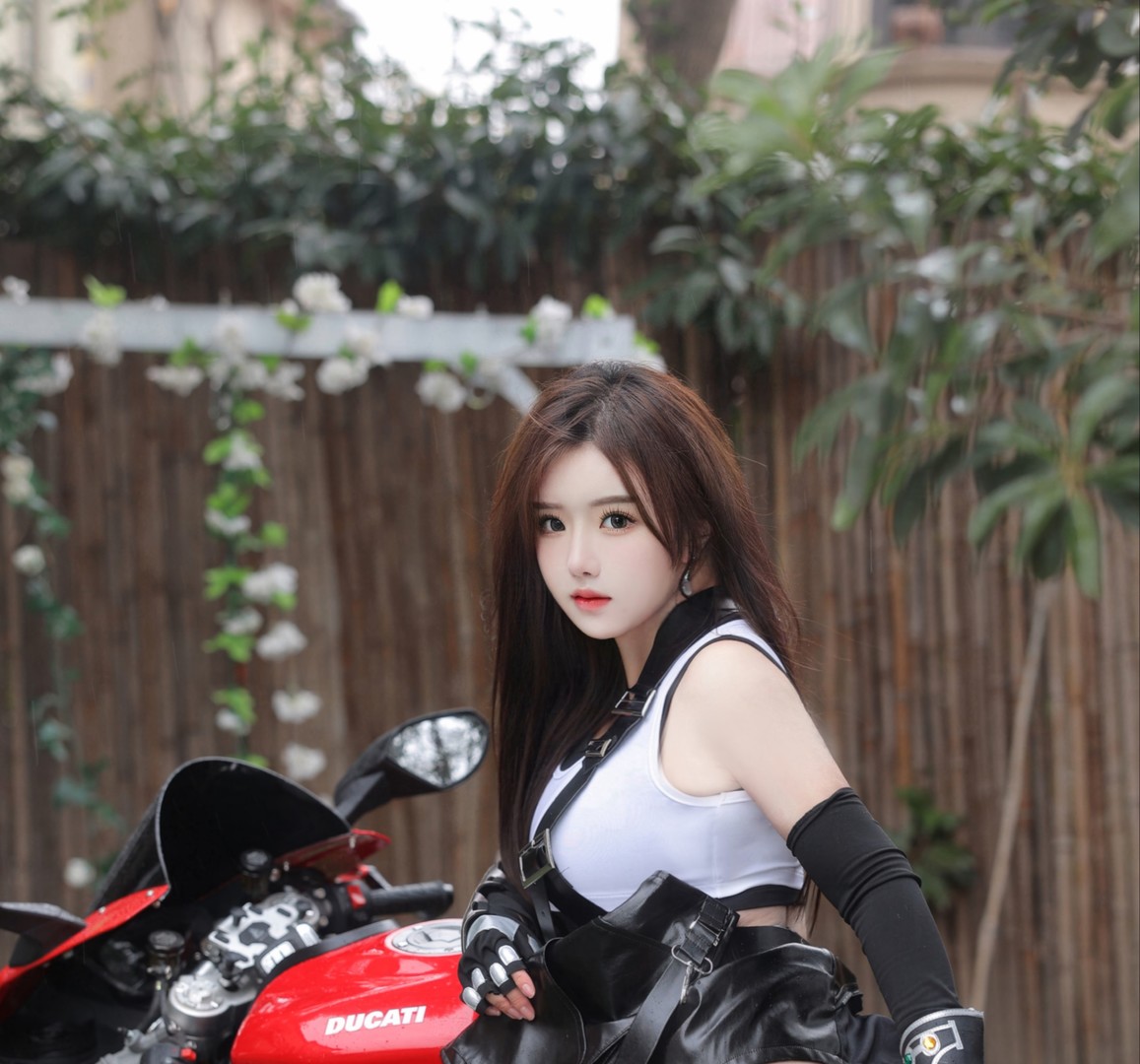 小薯条nienie写真合集下载｜清纯学妹沙滩游艇黑丝7套精选【无水印/7套/3.2GB】