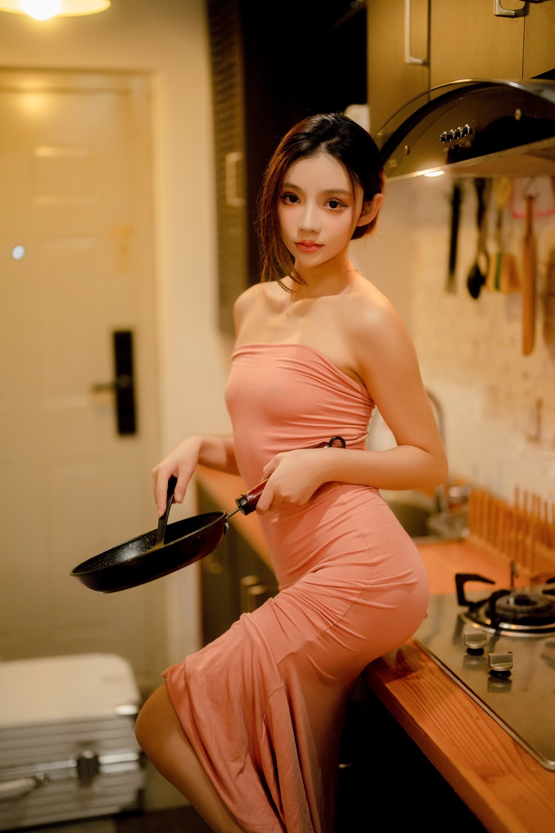 盖尔·加朵写真合集下载：以色列女神四胎后身材管理秘籍大赏【1套/550MB/无水印】