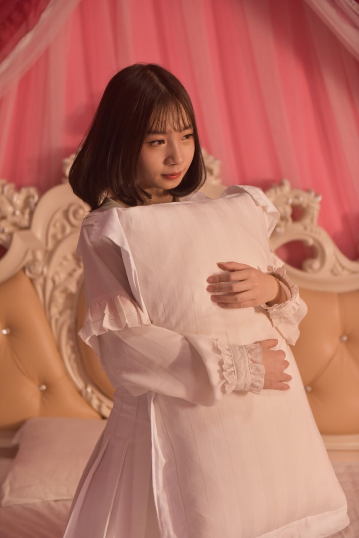 曜依国模私拍套图合集：邻家甜妹+古风艺术双主题【521P无水印/8.31G下载】