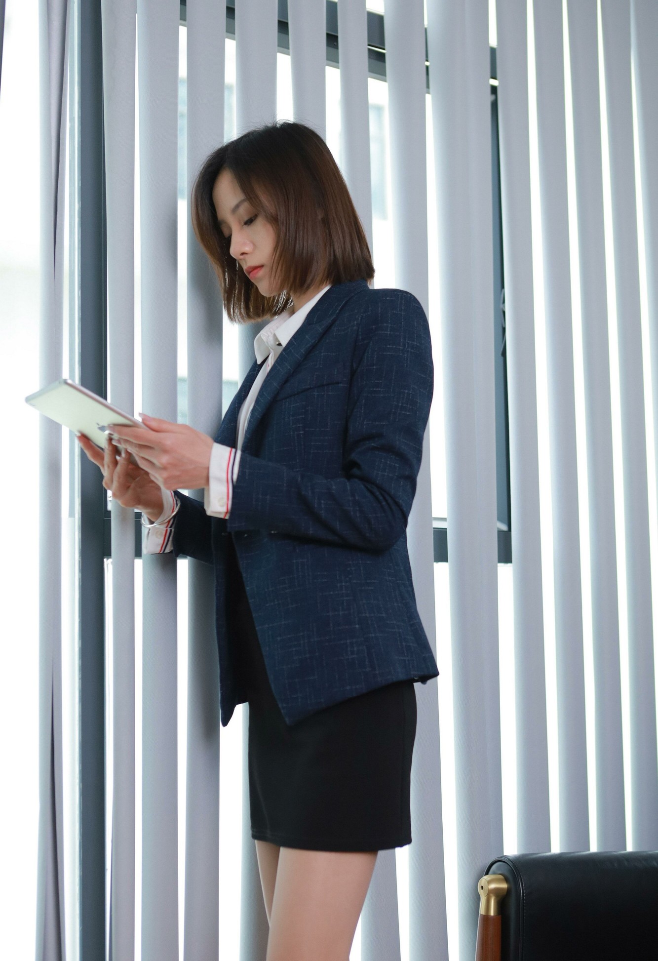 IESS异思趣向小婕/姗姗等12位人气模特丝袜美腿套图合集2952套 无水印/4K原画/260GB资源下载