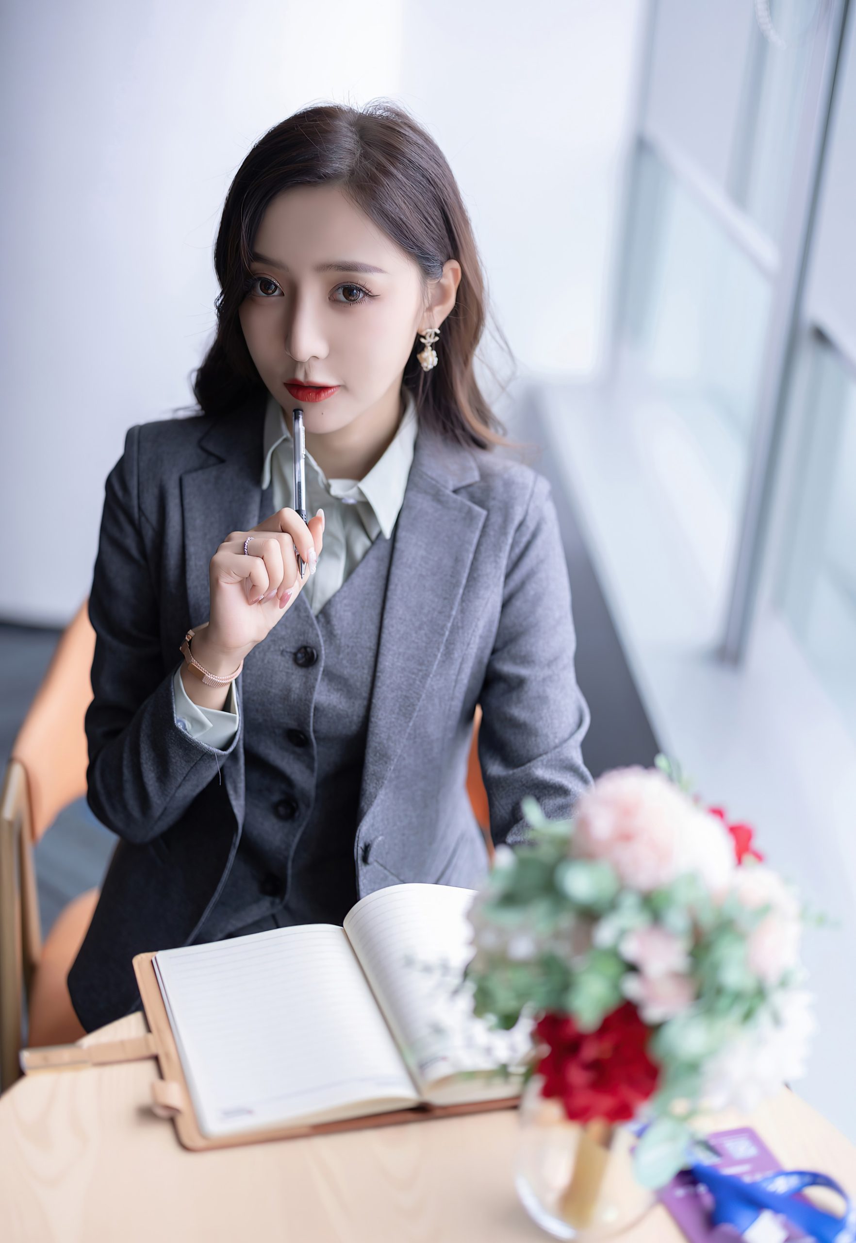 王馨瑶yanni高开叉黑裙性感写真合集资源下载【8套/3.86G/无水印】