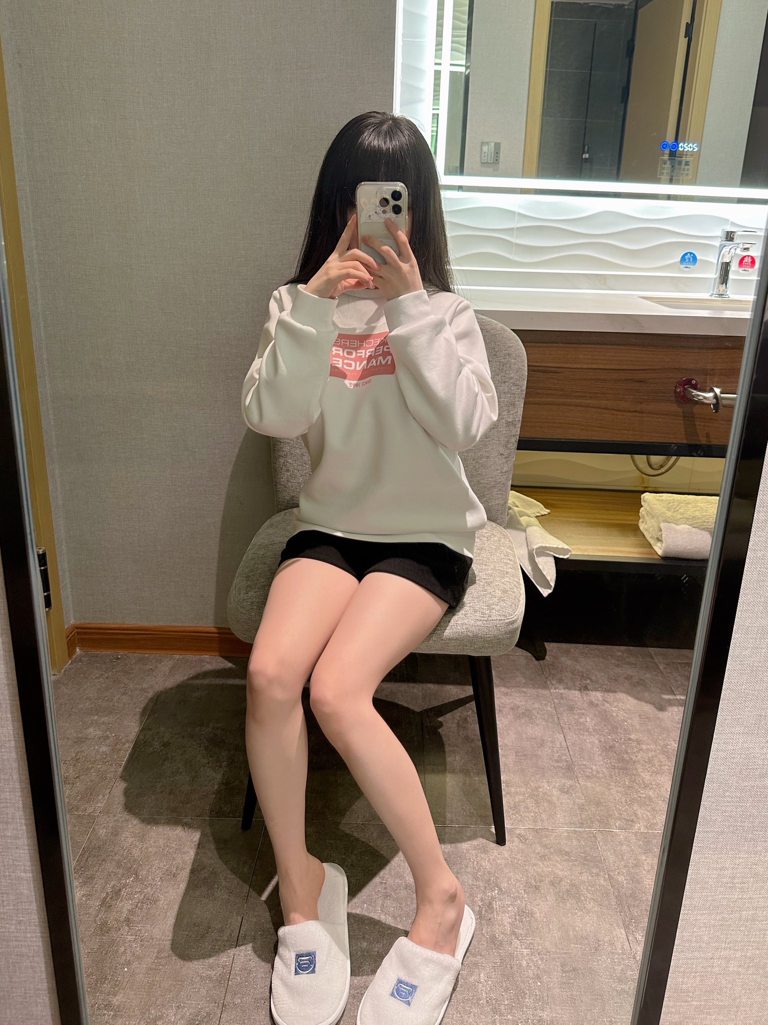 瑶瑶今天又失眠了写真合集 瑶瑶今天又失眠了写真合集预览图